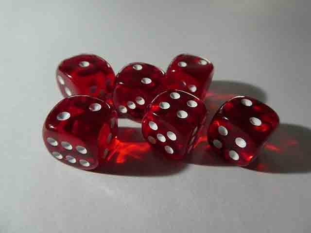 6 x 12mm Koplow Würfel - Transparent Deluxe : rot / weiß