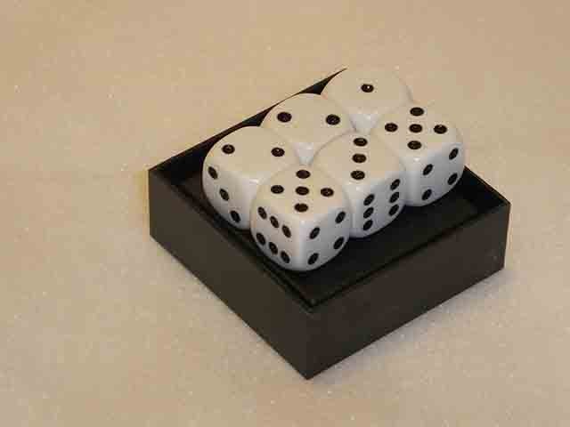 6 x 12mm Koplow Würfel - Opaque standard weiß/schwarz