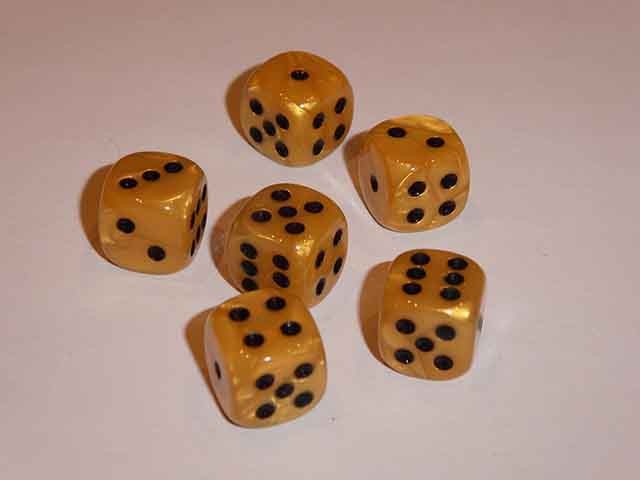 6 x 12mm Koplow Würfel - Marble Deluxe : gold / schwarz